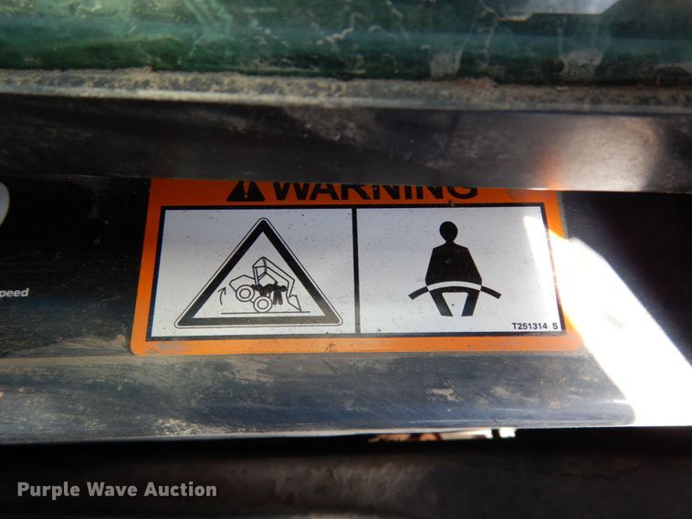 image for item DJ8189 2012 John Deere 333DT  skid steer loader