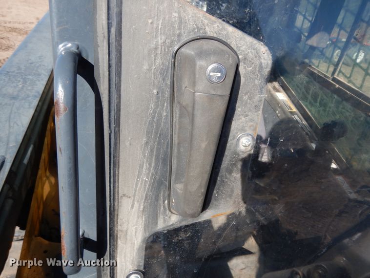 image for item DJ8189 2012 John Deere 333DT  skid steer loader