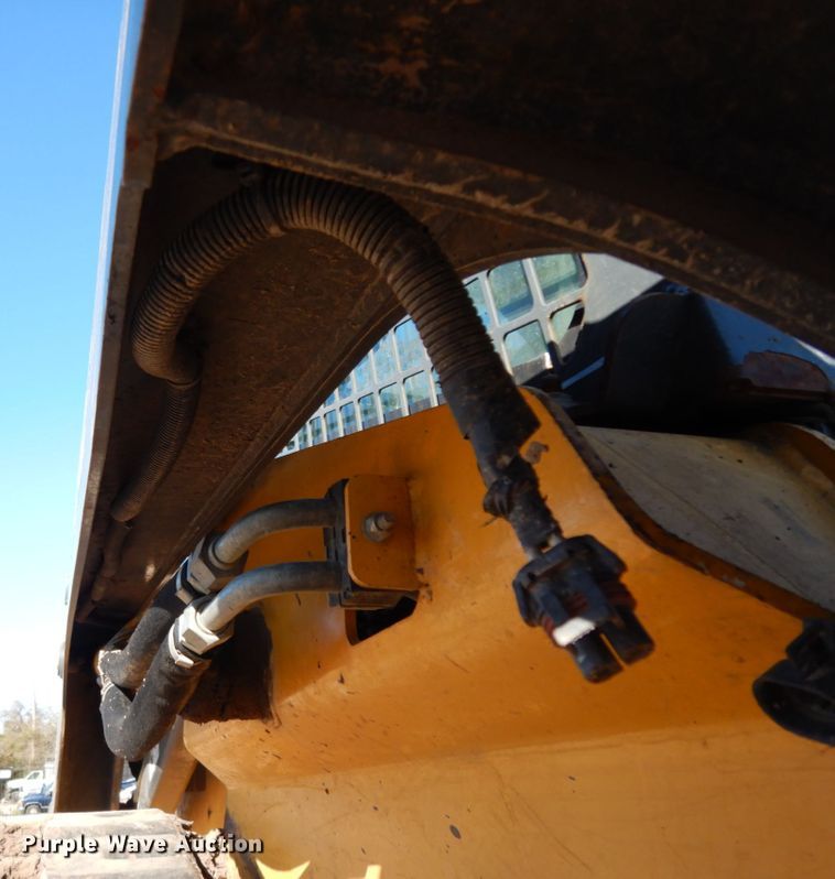 image for item DJ8189 2012 John Deere 333DT  skid steer loader