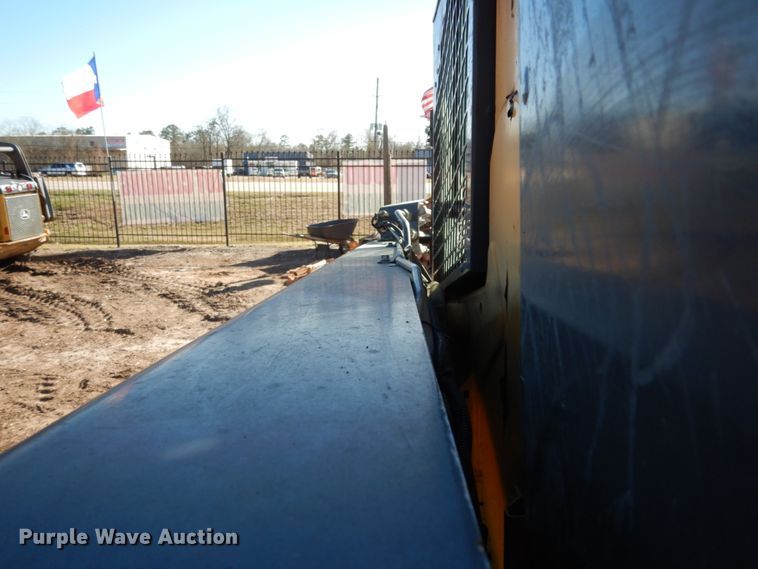 image for item DJ8189 2012 John Deere 333DT  skid steer loader