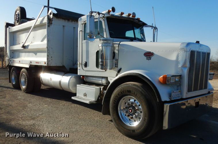 image for item DJ8193 2005 Peterbilt 379  dump truck