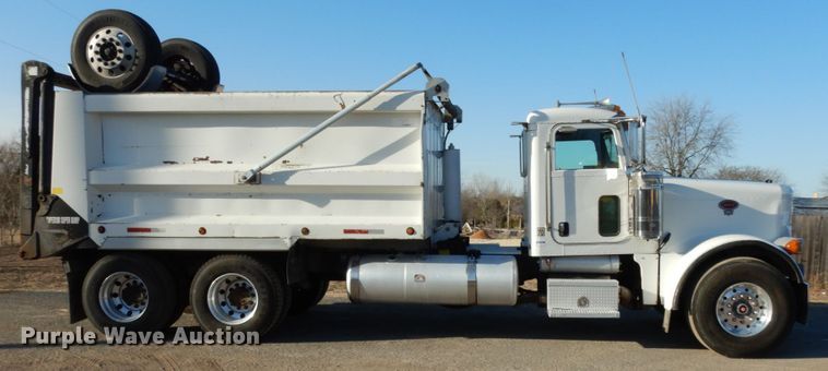 image for item DJ8193 2005 Peterbilt 379  dump truck