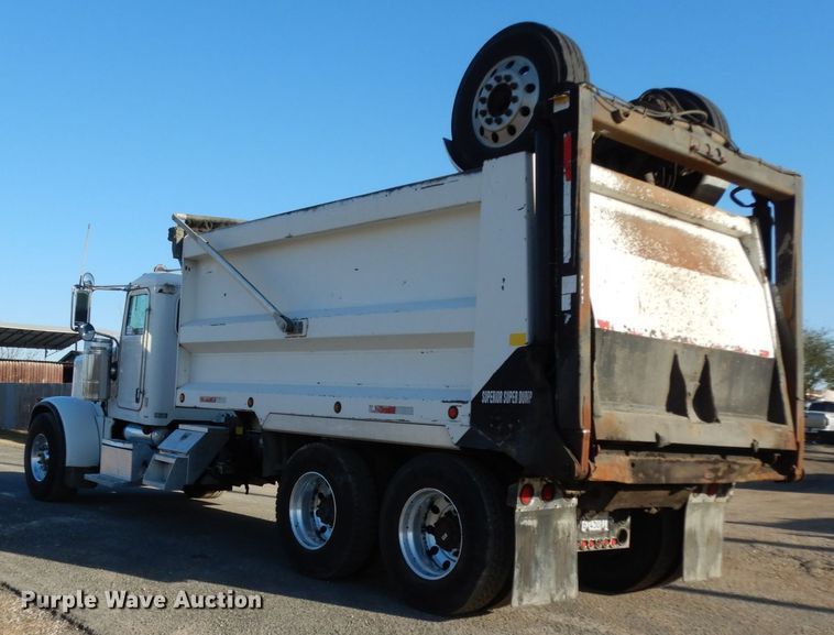 image for item DJ8193 2005 Peterbilt 379  dump truck