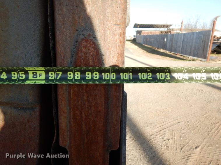 image for item DJ8193 2005 Peterbilt 379  dump truck