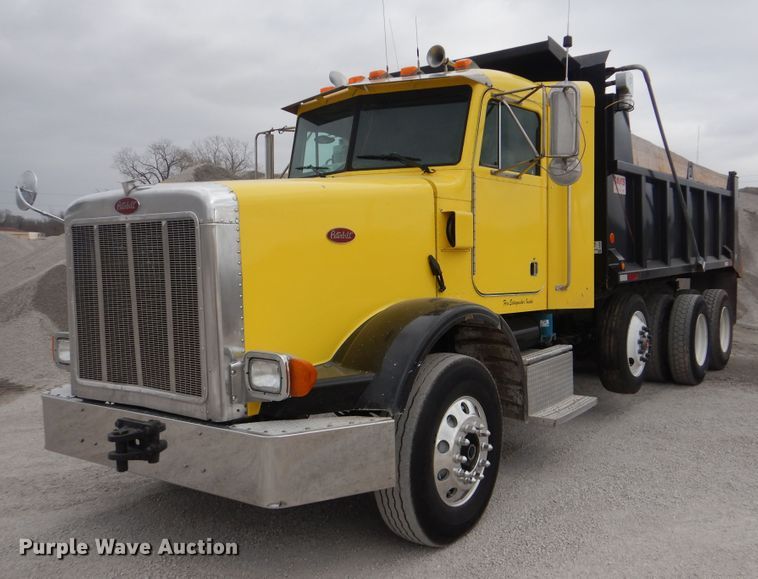 image for item DJ8593 2001 Peterbilt 378  dump truck