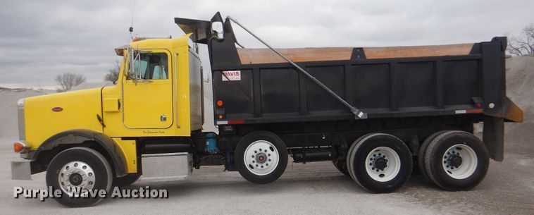 image for item DJ8593 2001 Peterbilt 378  dump truck