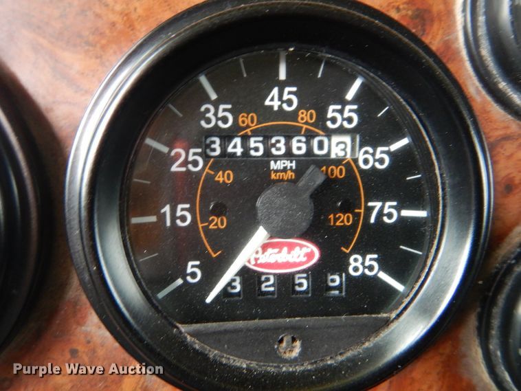 image for item DJ8593 2001 Peterbilt 378  dump truck