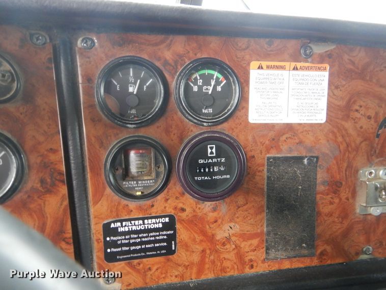 image for item DJ8593 2001 Peterbilt 378  dump truck