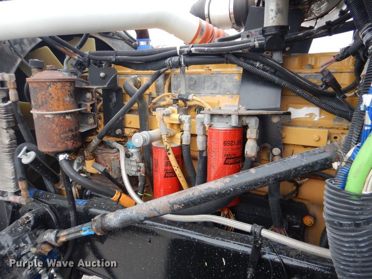 image for item DJ8593 2001 Peterbilt 378  dump truck