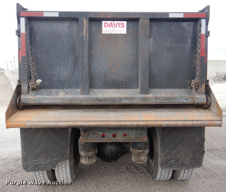 image for item DJ8593 2001 Peterbilt 378  dump truck