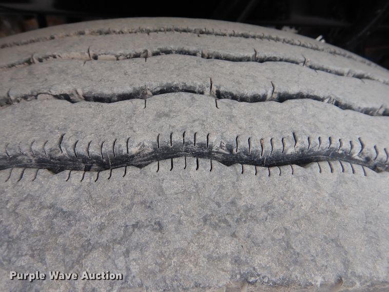 image for item DJ8593 2001 Peterbilt 378  dump truck