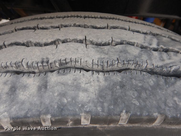 image for item DJ8593 2001 Peterbilt 378  dump truck