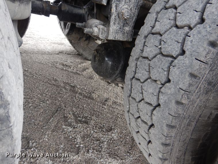 image for item DJ8593 2001 Peterbilt 378  dump truck