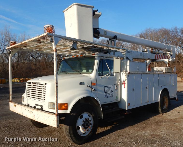 image for item DL2017 1998 International 4700  forestry bucket truck