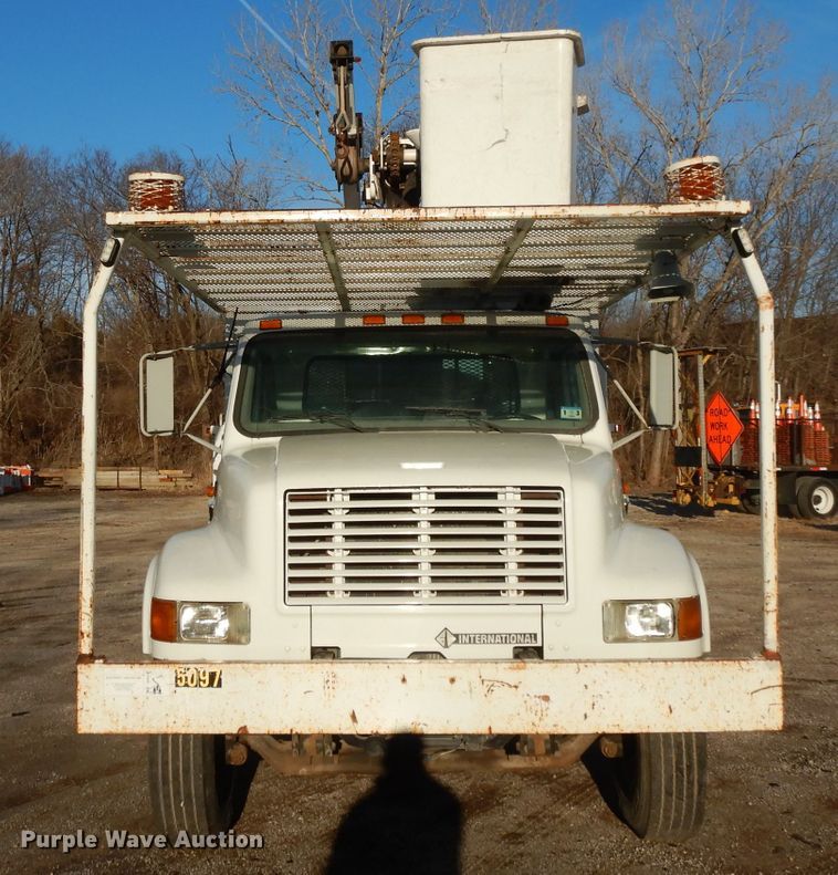 image for item DL2017 1998 International 4700  forestry bucket truck