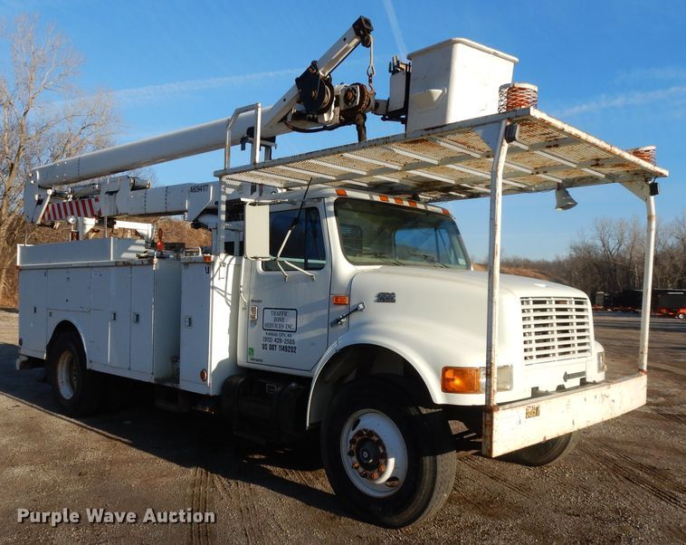 image for item DL2017 1998 International 4700  forestry bucket truck