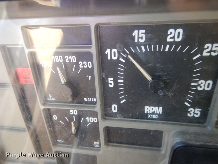 image for item DL2017 1998 International 4700  forestry bucket truck