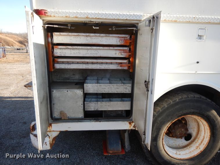 image for item DL2017 1998 International 4700  forestry bucket truck