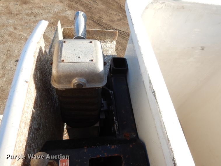 image for item DL2017 1998 International 4700  forestry bucket truck