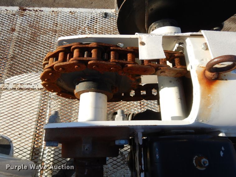 image for item DL2017 1998 International 4700  forestry bucket truck