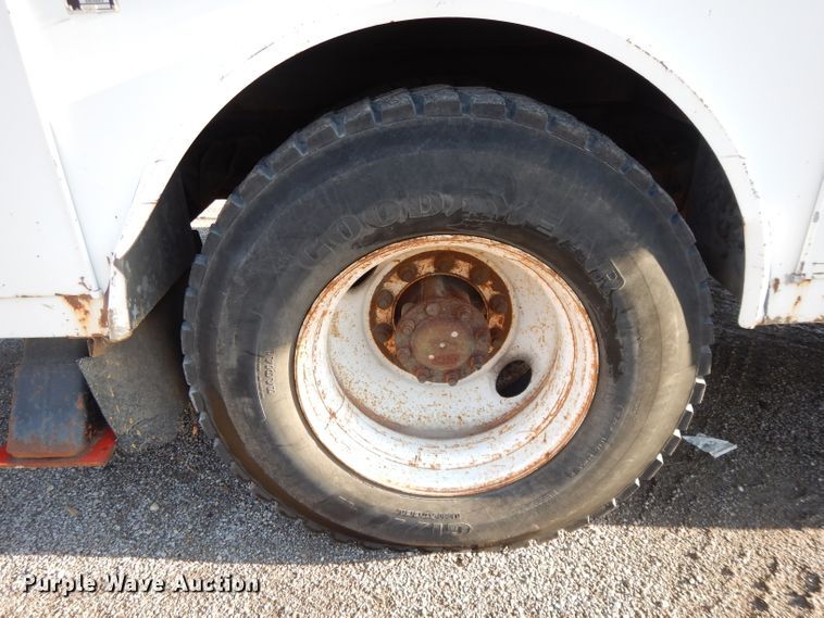 image for item DL2017 1998 International 4700  forestry bucket truck