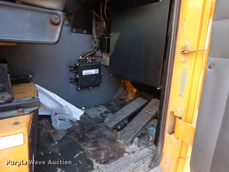 image for item DL2018 1997 Volvo EZ Liner  flatbed truck