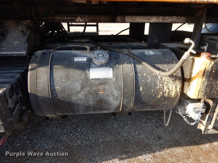 image for item DL2018 1997 Volvo EZ Liner  flatbed truck