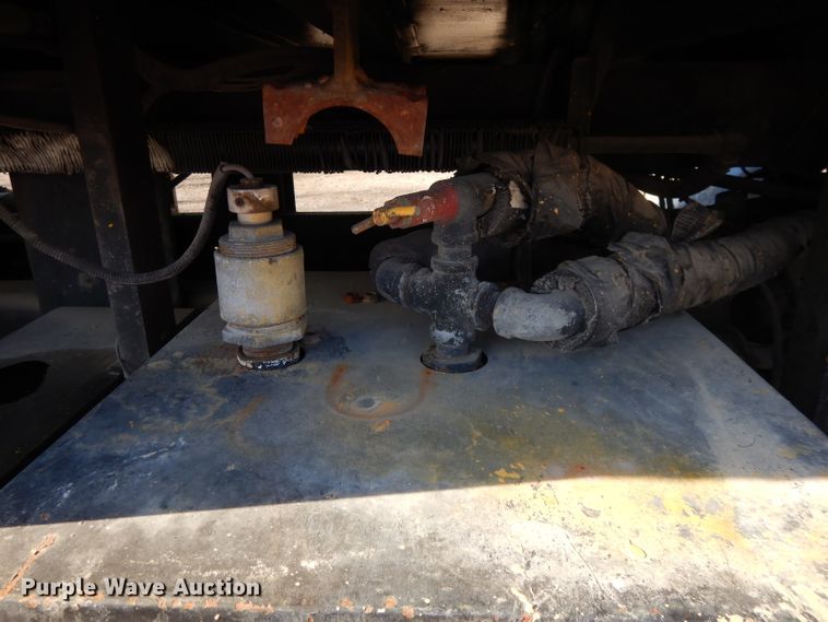 image for item DL2018 1997 Volvo EZ Liner  flatbed truck