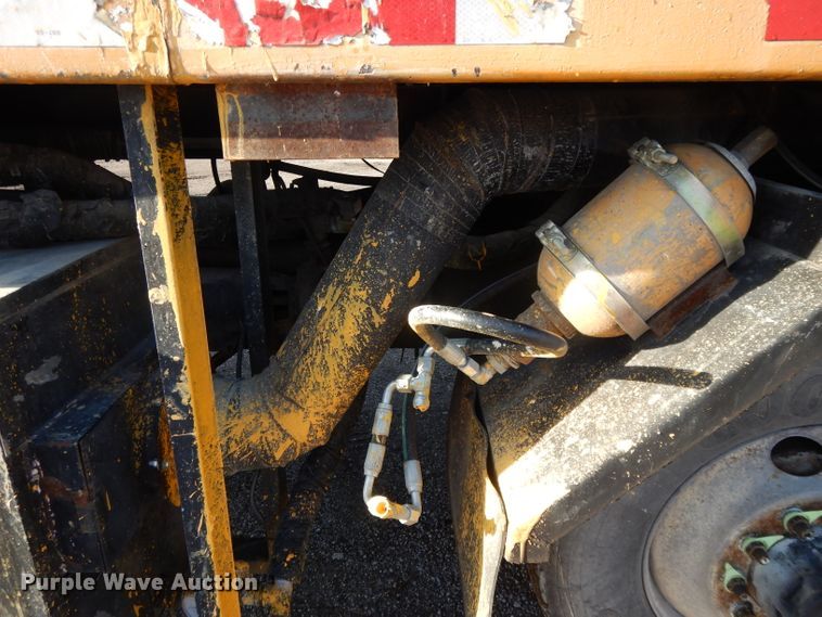 image for item DL2018 1997 Volvo EZ Liner  flatbed truck