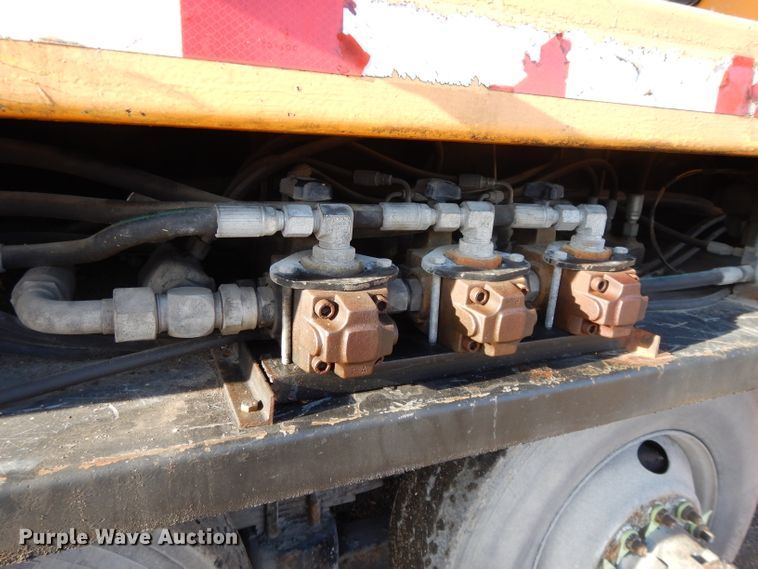 image for item DL2018 1997 Volvo EZ Liner  flatbed truck