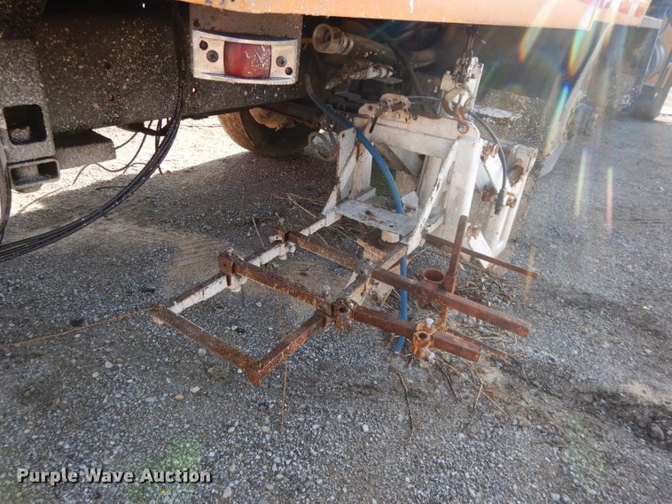 image for item DL2018 1997 Volvo EZ Liner  flatbed truck