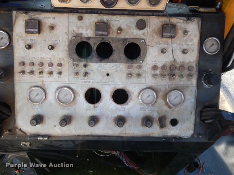 image for item DL2018 1997 Volvo EZ Liner  flatbed truck