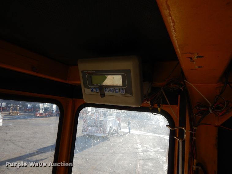 image for item DL2018 1997 Volvo EZ Liner  flatbed truck