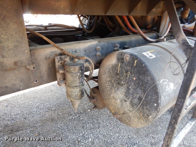 image for item DL2018 1997 Volvo EZ Liner  flatbed truck