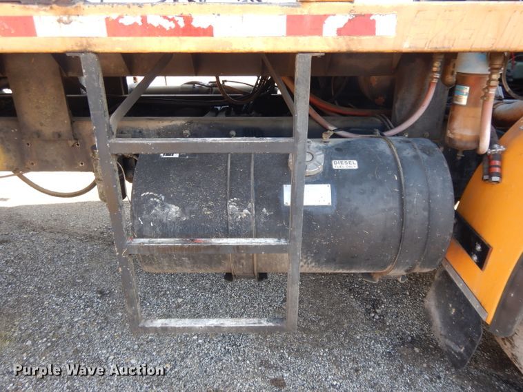 image for item DL2018 1997 Volvo EZ Liner  flatbed truck