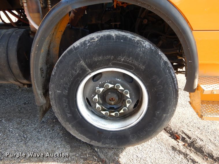 image for item DL2018 1997 Volvo EZ Liner  flatbed truck