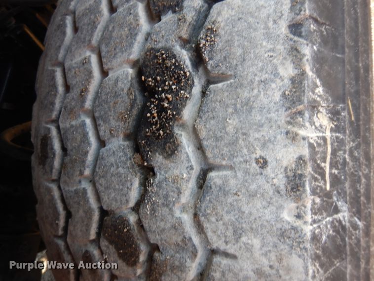 image for item DL2018 1997 Volvo EZ Liner  flatbed truck