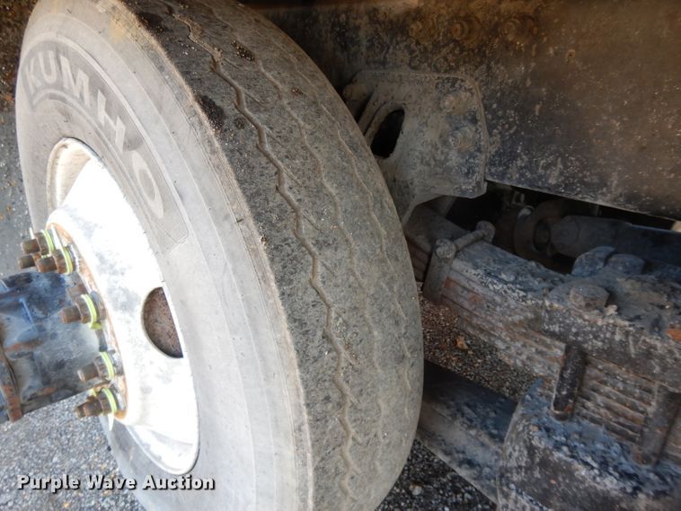 image for item DL2018 1997 Volvo EZ Liner  flatbed truck