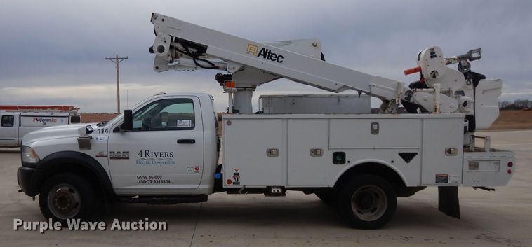 image for item DL2651 2014 Dodge Ram 5500  bucket truck