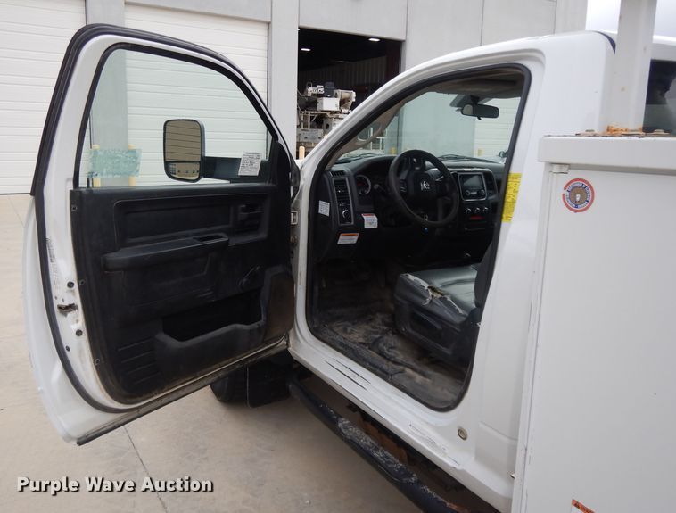image for item DL2651 2014 Dodge Ram 5500  bucket truck