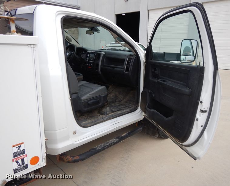 image for item DL2651 2014 Dodge Ram 5500  bucket truck