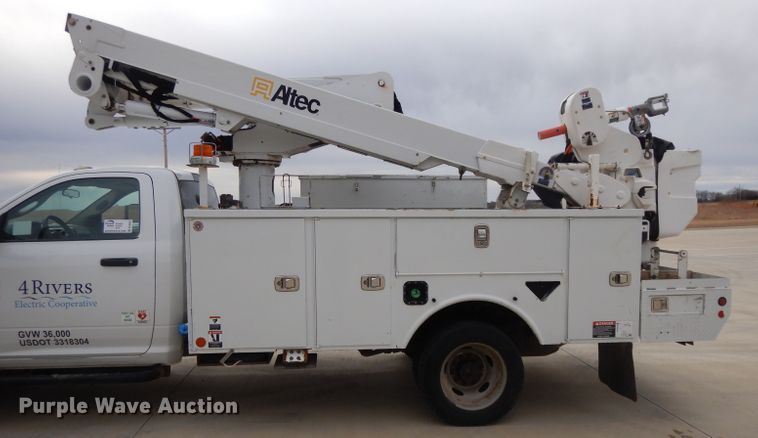 image for item DL2651 2014 Dodge Ram 5500  bucket truck