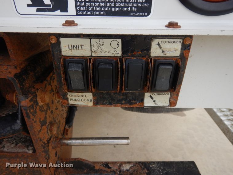 image for item DL2651 2014 Dodge Ram 5500  bucket truck