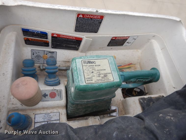 image for item DL2651 2014 Dodge Ram 5500  bucket truck