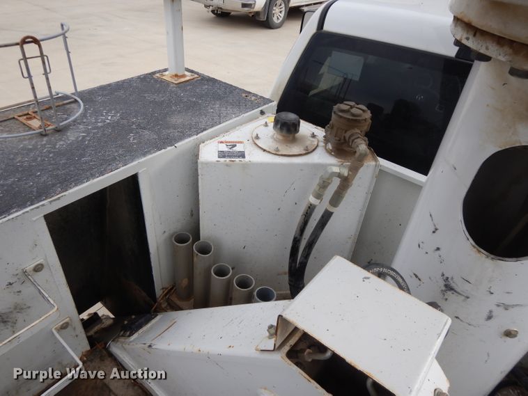 image for item DL2651 2014 Dodge Ram 5500  bucket truck