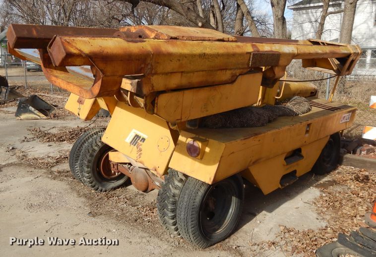 image for item DL2675 Broderson Hydra-Hammer hydraulic breaker