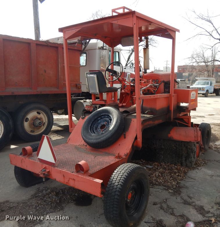 image for item DL2676 Street and Road D18  broom