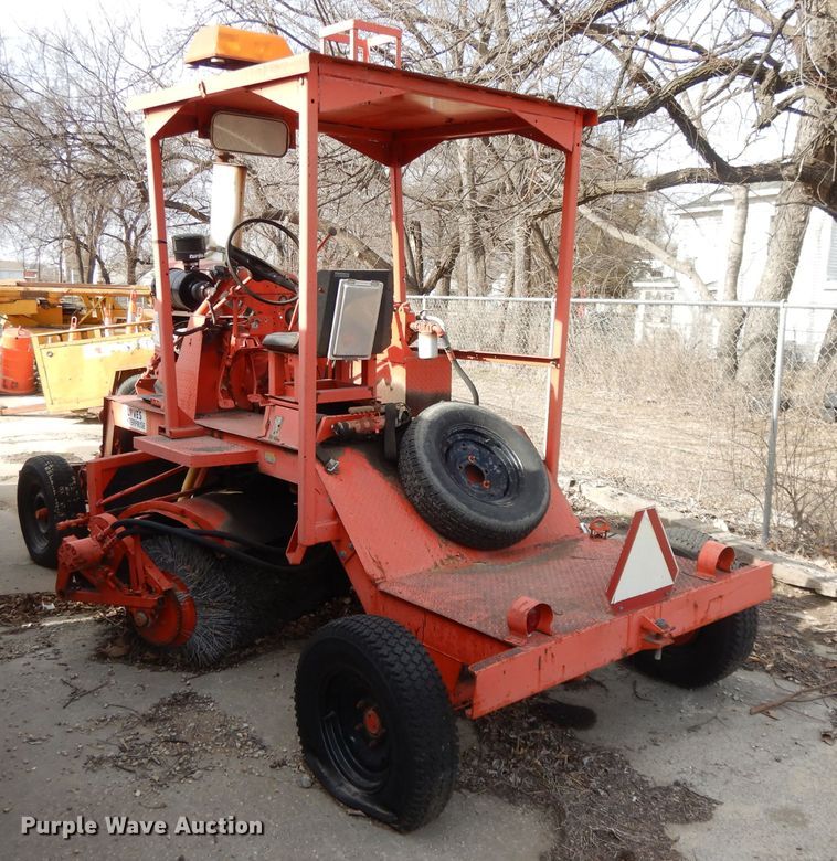 image for item DL2676 Street and Road D18  broom