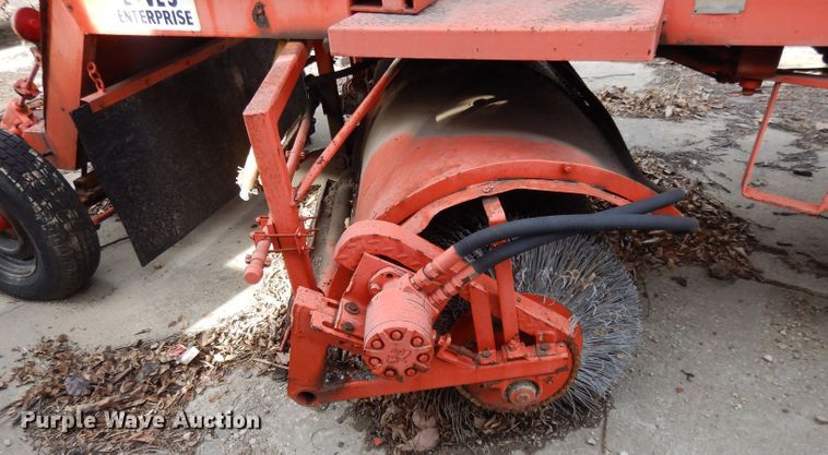 image for item DL2676 Street and Road D18  broom