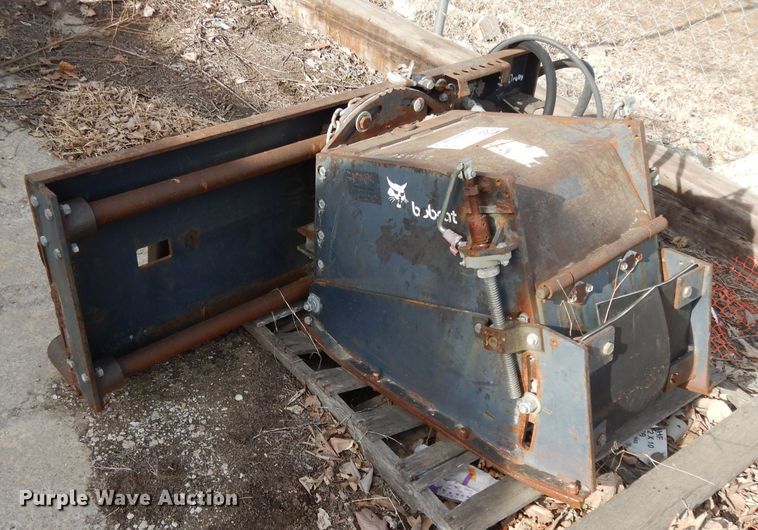 image for item DL2677 Bobcat  cold planer